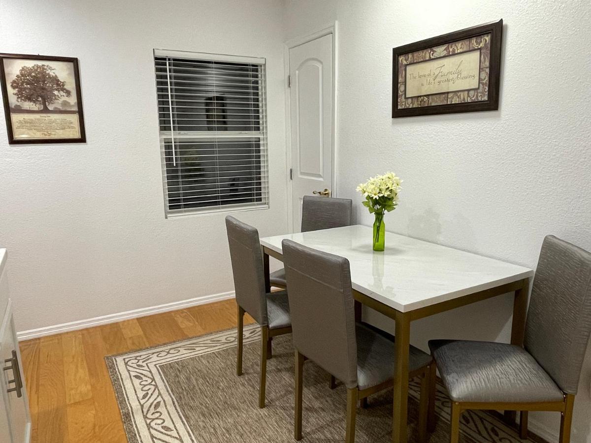 2 Bedroom Apartment Auburndale Eksteriør bilde